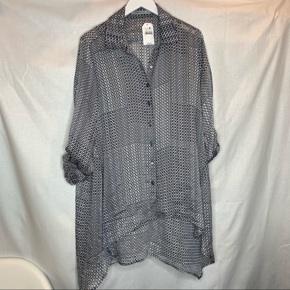 Mesmerize button down high low tunic
